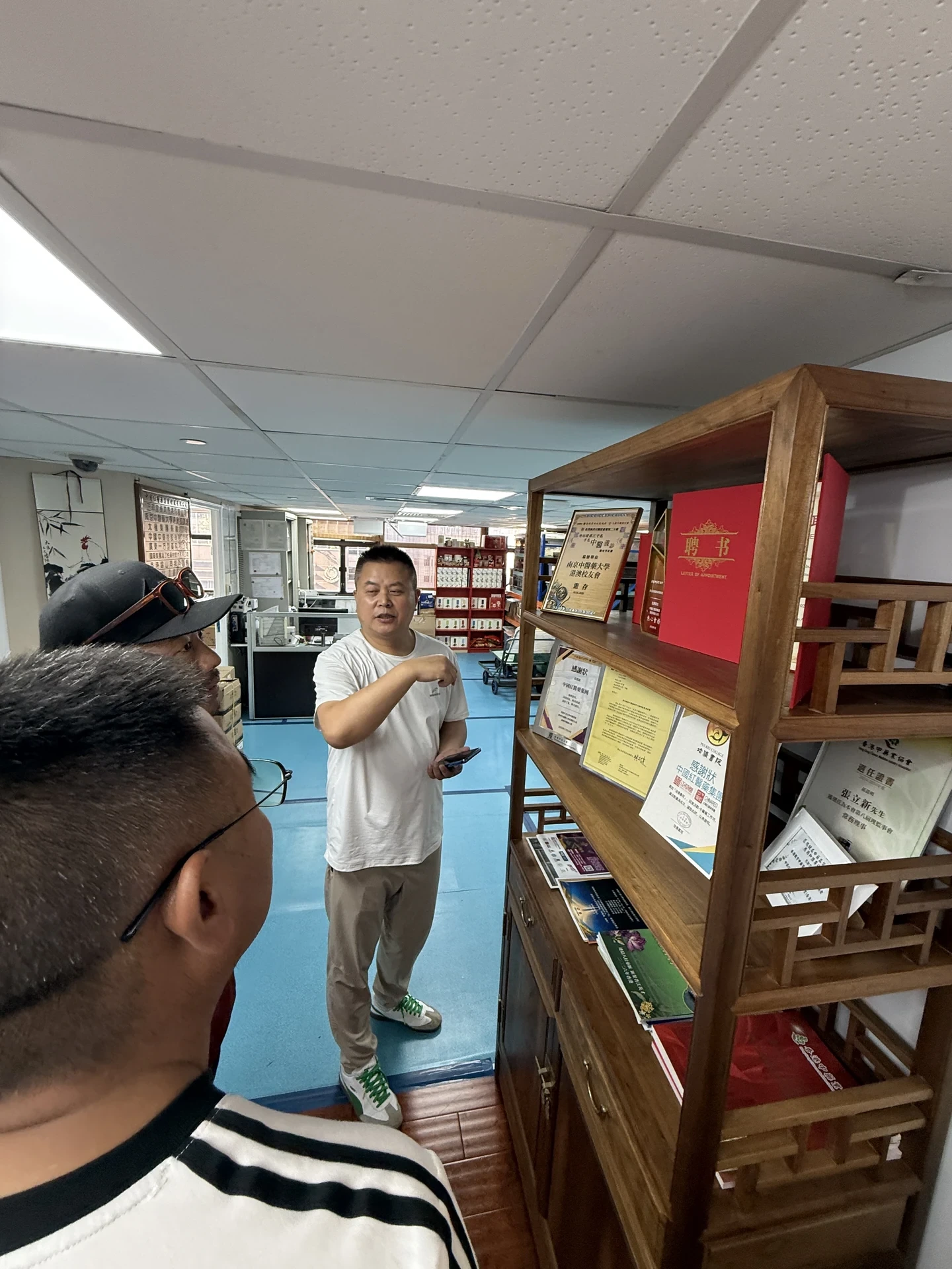 拜訪專營中藥批發的正草堂